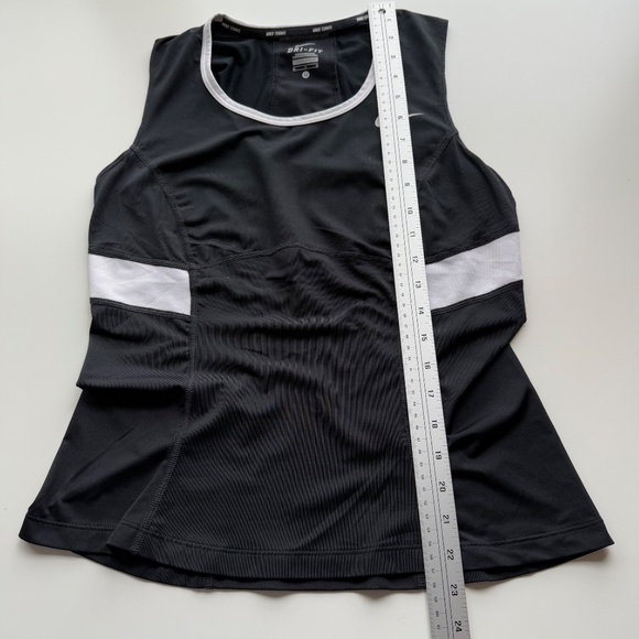 Nike Tennis Dry Fit Athletic Tank Black & White Size M - Picture 8 of 8
